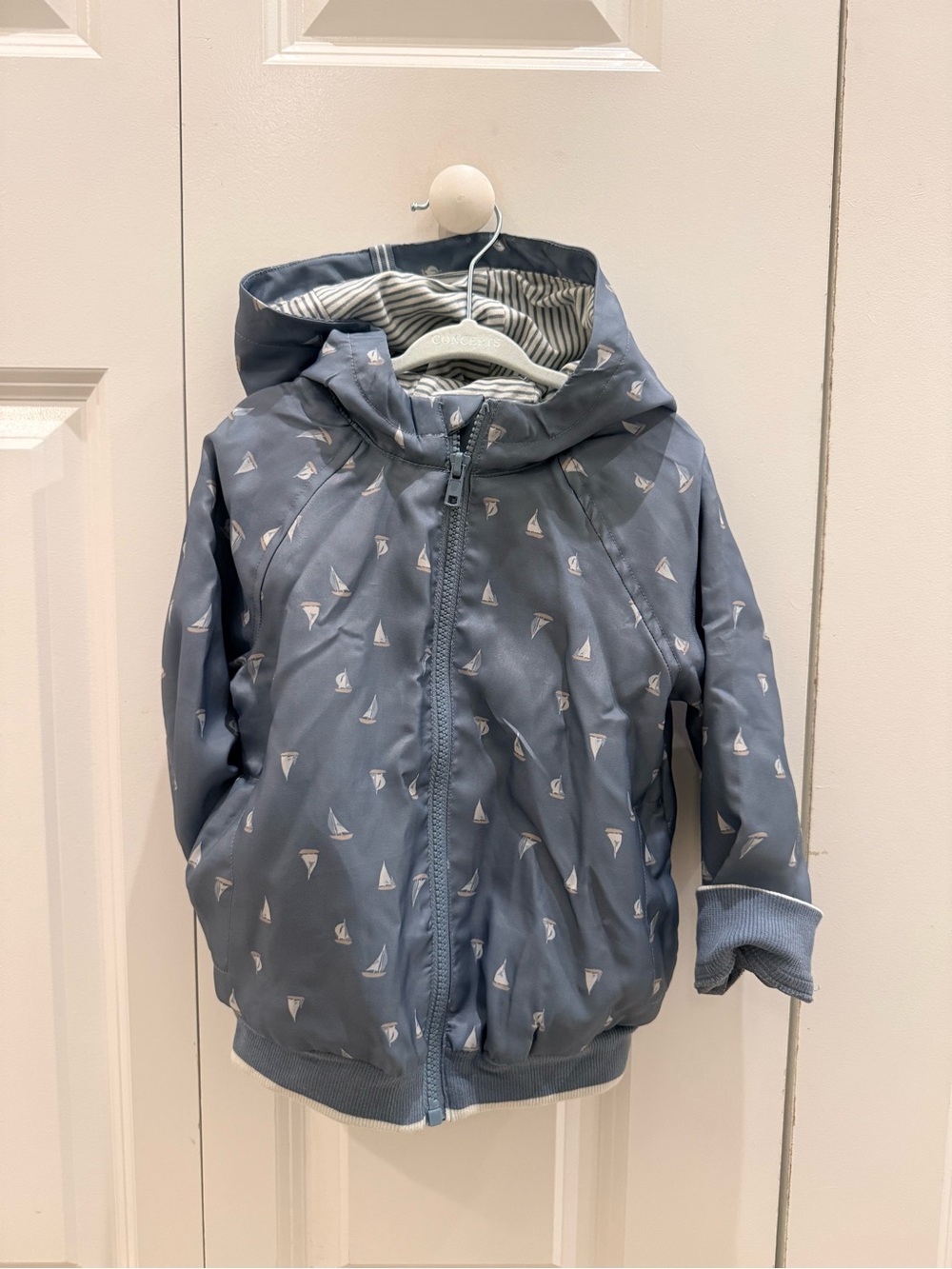 Tommy Bahama Blue Hooded Jacket with Striped Lining 3t